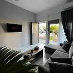 3a Seaside Luxury *