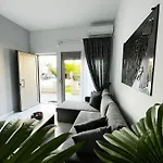 3a Seaside Luxury